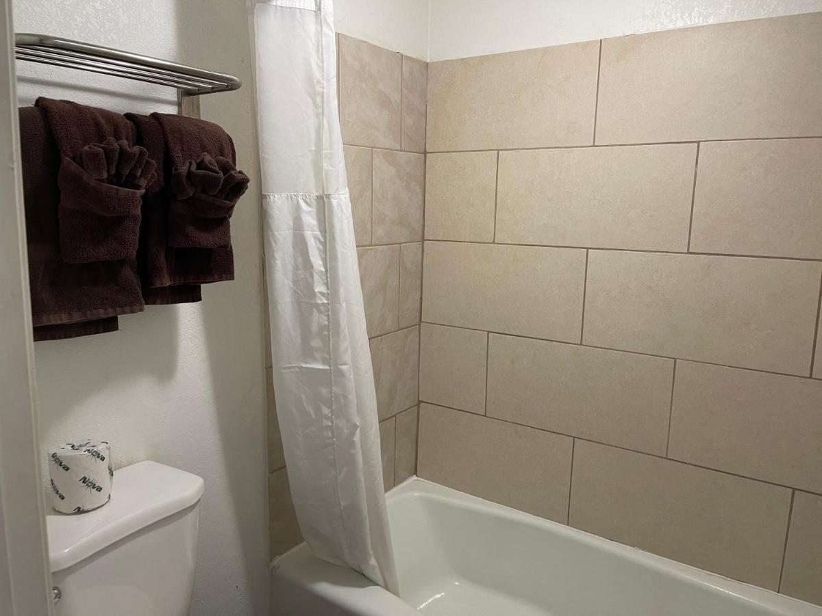 Hotel Eastin Atchison Esterno foto